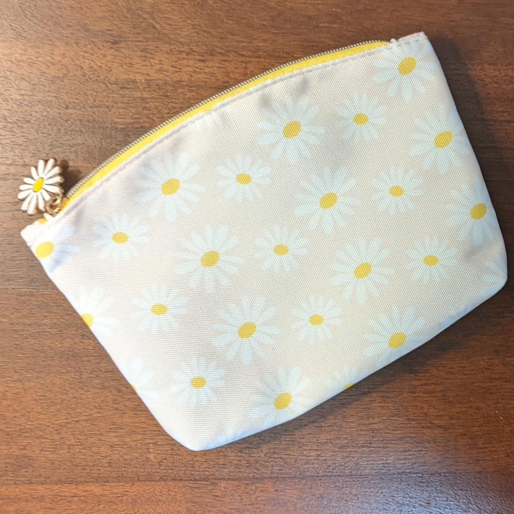 IPSY Glam Bag April 2022